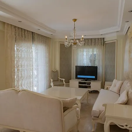 Helios 4 Vila Belek