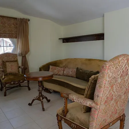 Villa Helios 4 *
